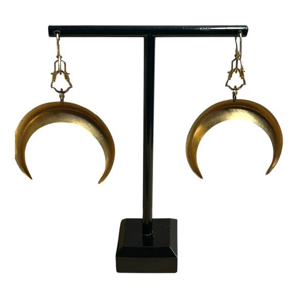 Vintage Brass Crescent Moon Dangle Drop Earrings - Picture 5 of 6